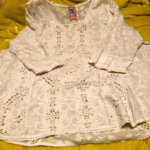 Johnny Was lace eyelet embroidered swing top